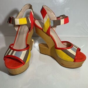 BCBG Generation Gracyn wedge heel sandals size 8.5